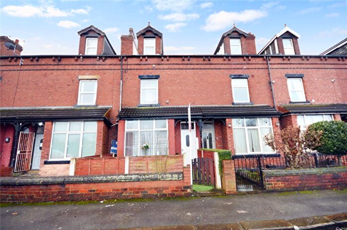 4 Bedroom Terraced House For Sale In Noster Terrace, Leeds, West Yorkshire, LS11