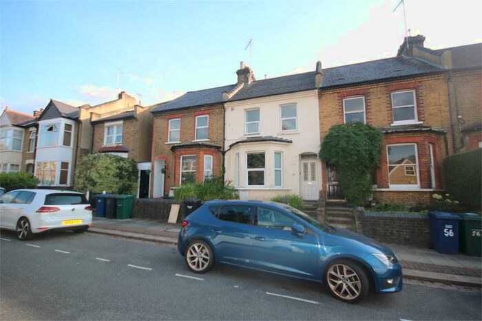 1 Bedroom Flat To Rent In Avenue Road, London, N12