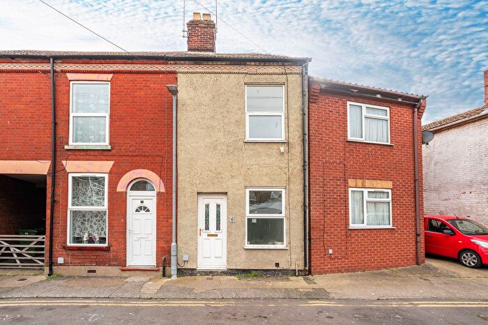 2 Bedroom Terraced House For Sale In Bermondsey Place West, Great Yarmouth, NR30