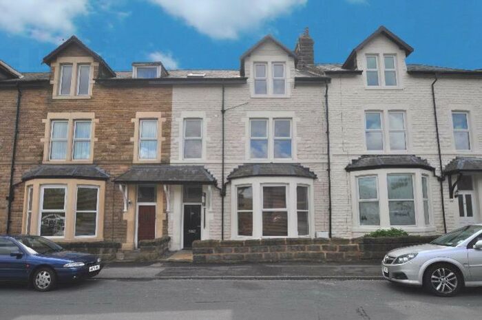 1 Bedroom Ground Flat To Rent In Grove Park Terrace, Harrogate, North Yorkshire, HG1