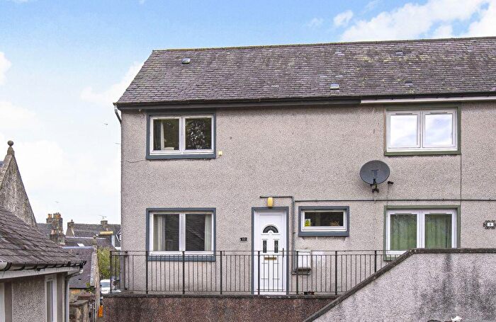 2 Bedroom Maisonette For Sale In Coventry Place, Kinross, KY13