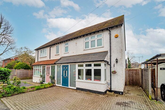 4 Bedroom Semi-detached House For Sale In Laleham Road, Shepperton, Surrey, TW17