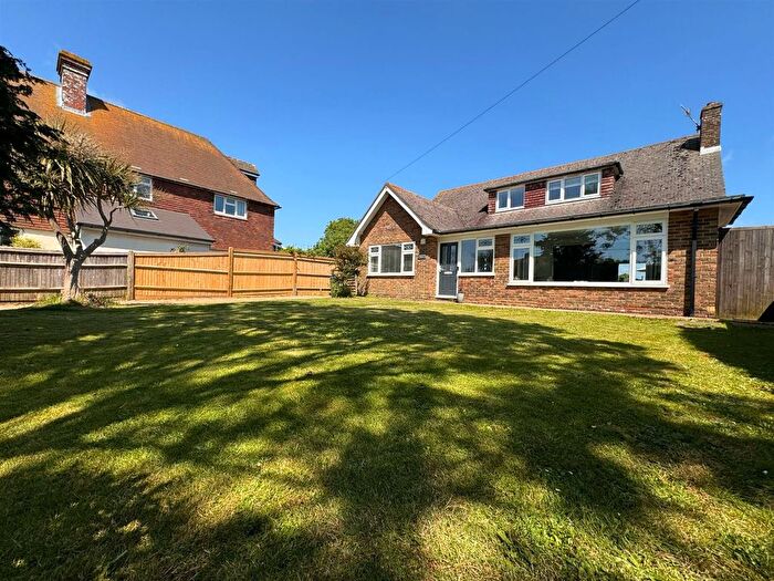 6 Bedroom Detached House For Sale In Chyngton Lane North, Seaford, BN25