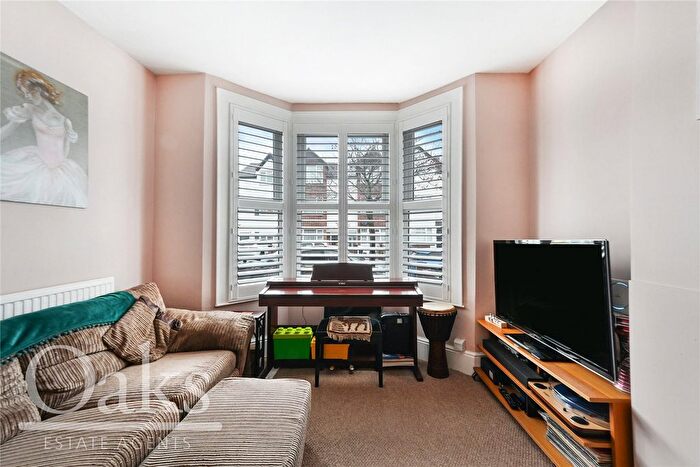 2 Bedroom Terraced House For Sale In Moffat Road, Thornton Heath, CR7