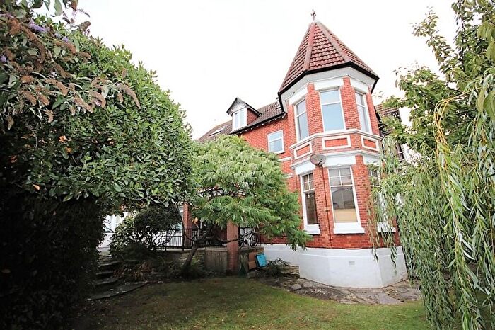 1 Bedroom Flat To Rent In Sea Road, Boscombe, BH5