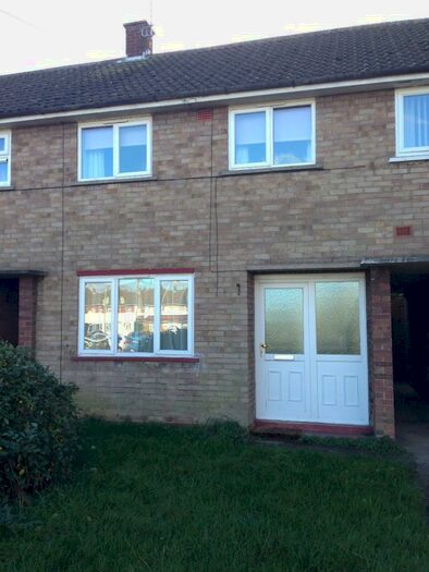 2 Bedroom Terraced House To Rent In Derwent Drive, Bletchley, MK3