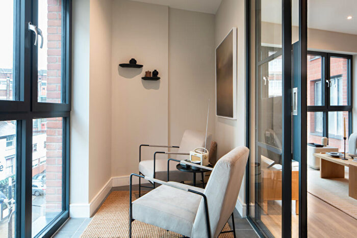 2 Bedroom Apartment To Rent In Lower Essex Street, Birmingham, B5