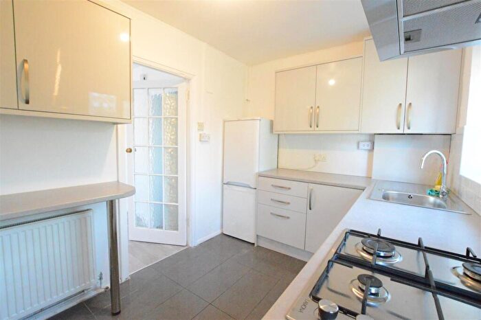 3 Bedroom House To Rent In Salisbury Avenue, Slough, SL2