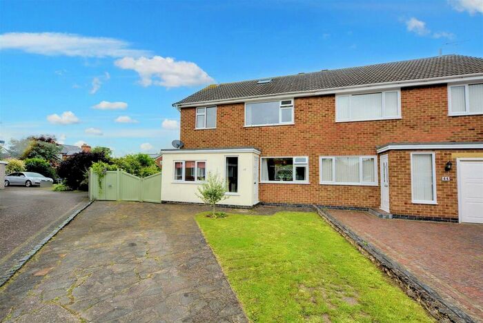 3 Bedroom Semi-Detached House For Sale In Fairfield Crescent, Sawley, NG10