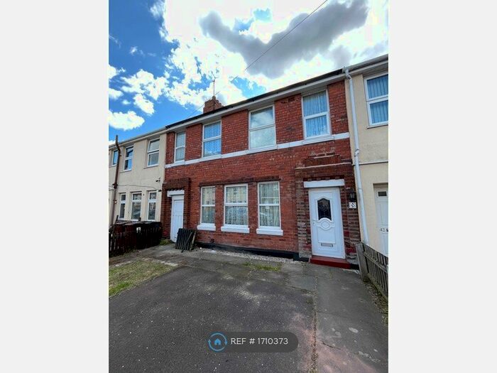 4 Bedroom Terraced House To Rent In Clarence Road, Bilston, WV14