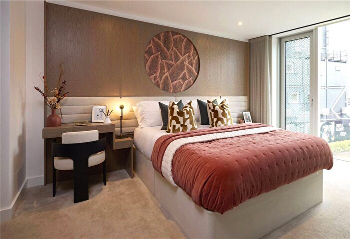 2 Bedroom Flat For Sale In Contour, Great Jackson Street, Manchester, Greater Manchester, M15