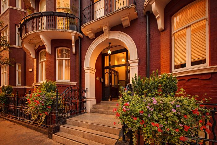 4 Bedroom Apartment To Rent In Cabbell Street, Westminster London, NW1