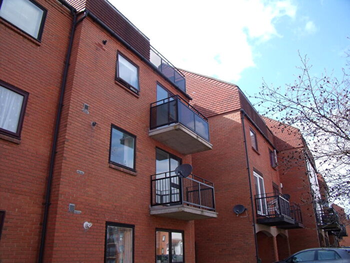 3 Bedroom Maisonette To Rent In Ferry Road, Eastney, PO4