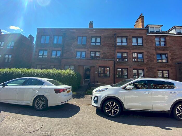 3 Bedroom Flat To Rent In Craigpark Drive, Dennistoun, Glasgow, G31