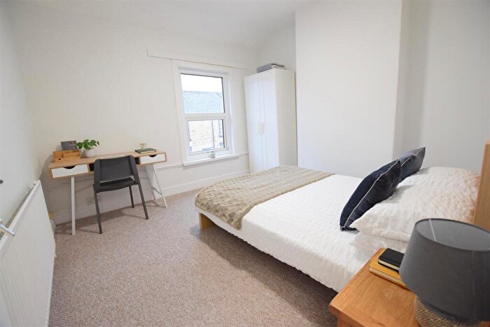 2 Bedroom Terraced House To Rent In Newland Street West - Student House - /, LN1