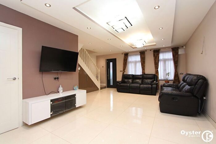 4 Bedroom Terraced House To Rent In Moorhouse Road, Harrow, HA3