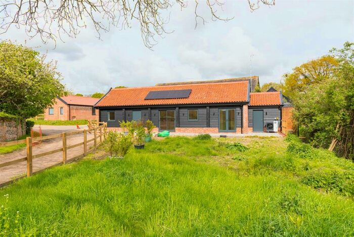 2 Bedroom Barn Conversion For Sale In The Cart Lodge, Station Road, Colne Engaine, CO6