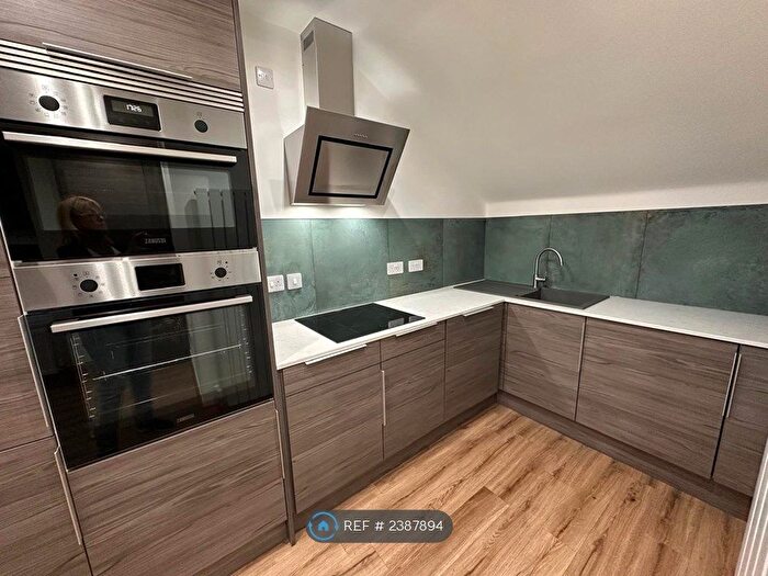 2 Bedroom Flat To Rent In Windmill Lane, Nottingham, NG2