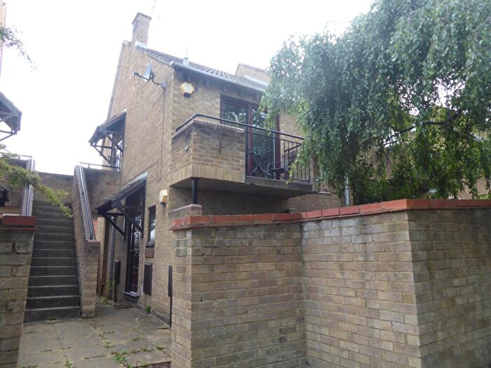 1 Bedroom Maisonette To Rent In Maiden Place, Lower Earley, Reading, RG6