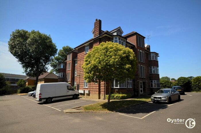 1 Bedroom Flat To Rent In Oakleigh Road North, London, N20