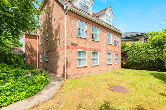 1 Bedroom Flat To Rent In Winchester Road, Southampton, SO16