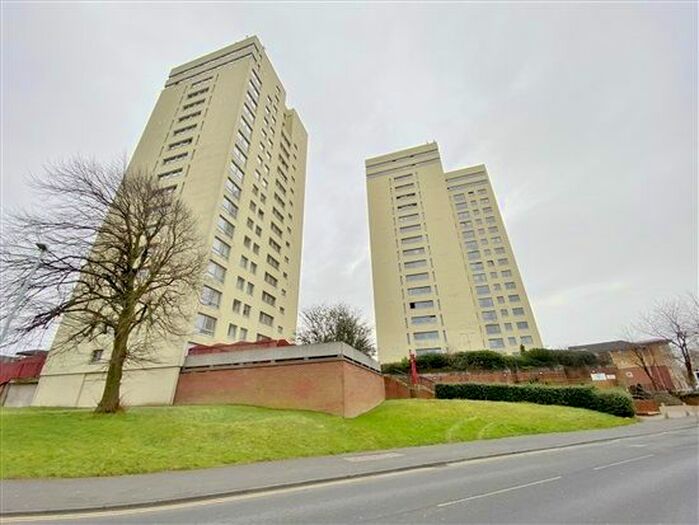 2 Bedroom Flat To Rent In Avenham Lane, Preston, PR1