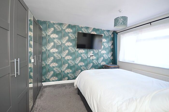 3 Bedroom Detached House For Sale In Tithe Close, Ringstead, Northamptonshire, NN14