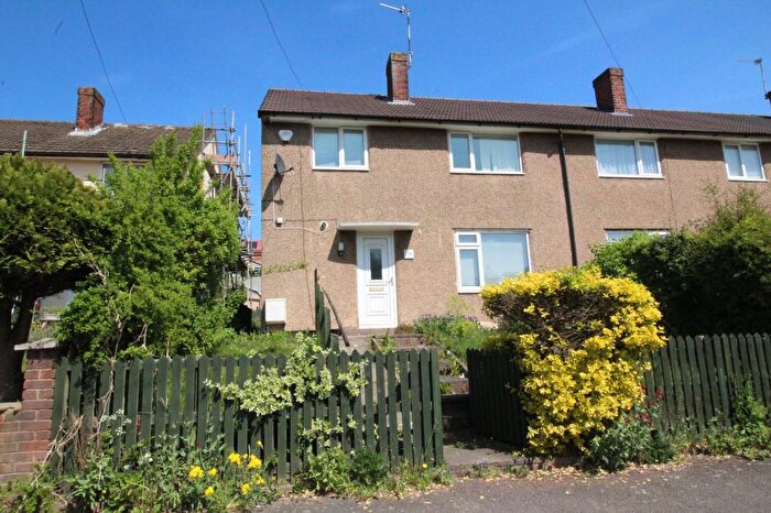 3 Bedroom End Of Terrace House To Rent In Queen Elizabeth Road, Nuneaton, Warwickshire, CV10