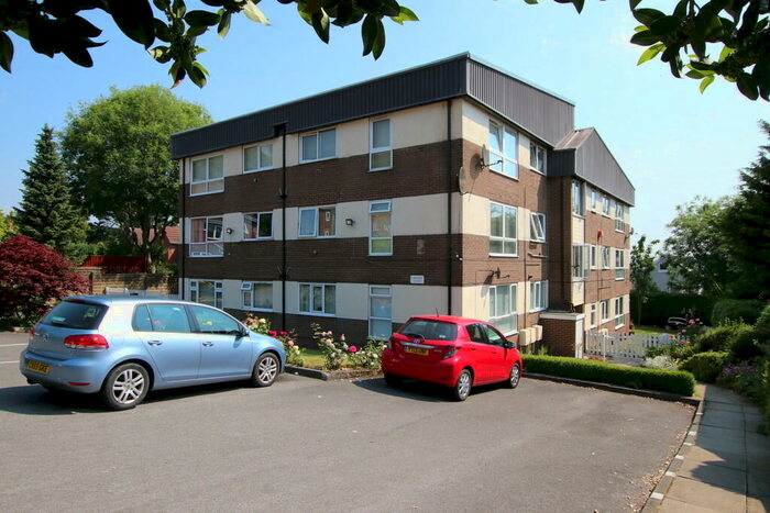 2 Bedroom Apartment To Rent In Orchard Court, Cockerham Lane, S75