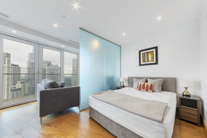 Apartment To Rent In Arena Tower, Crossharbour Plaza, Canary Wharf, London, E14