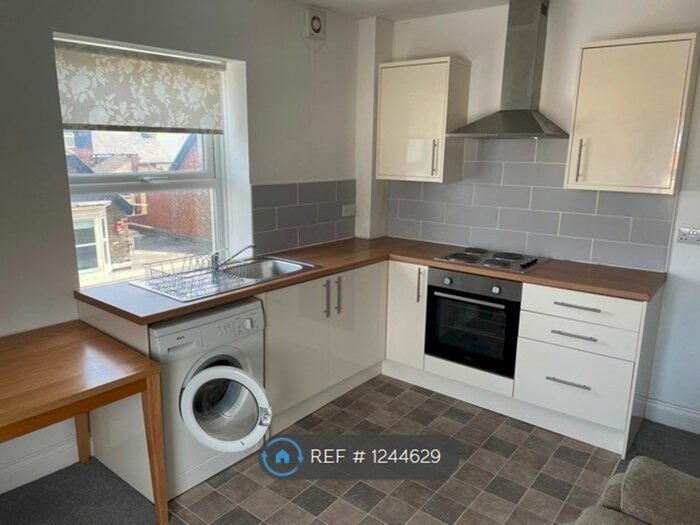 1 Bedroom Flat To Rent In Station Road, Redcar TS10