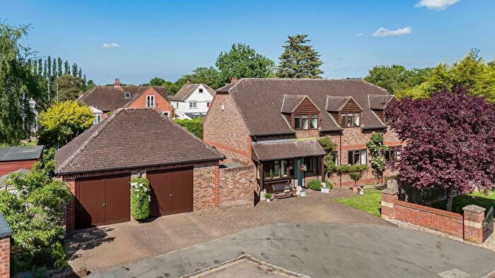 5 Bedroom Detached House For Sale In Barlow Close, Wheatley, OX33