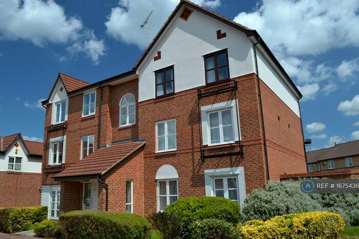 2 Bedroom Flat To Rent In Gardeners Court, Leeds, LS10