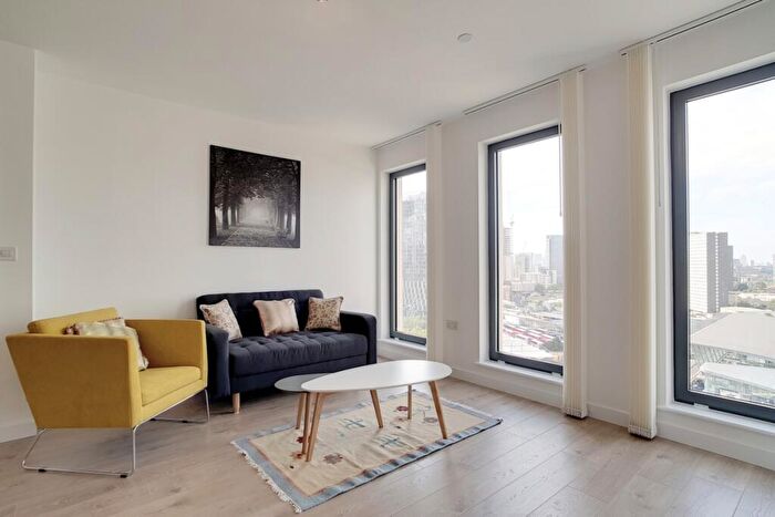 1 Bedroom Apartment To Rent In Legacy Tower, London, E15