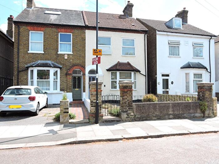 3 Bedroom Semi-Detached House For Sale In Mandeville Road, Enfield, EN3