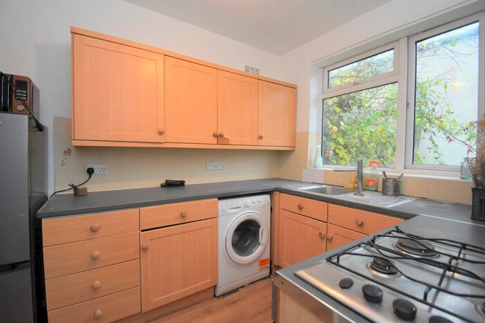 4 Bedroom Terraced House To Rent In Bexhill Road, London, SE4