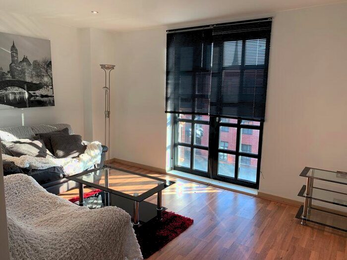 Apartment To Rent In St. Pauls Square, Birmingham, B3