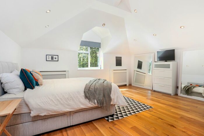 5 Bedroom Detached House To Rent In Brasted Chart, Westerham, TN16