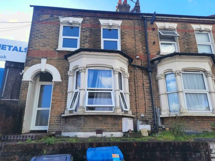 1 Bedroom Flat To Rent In Wickham Lane, Abbey Wood, SE2