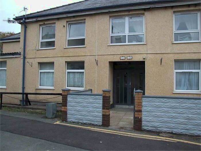 1 Bedroom Flat To Rent In Tai Cwm, Office Street, Porth CF39