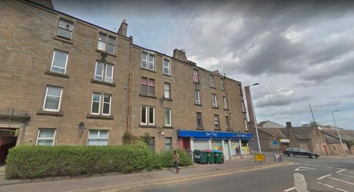 2 Bedroom Flat To Rent In Dens Road, Dundee DD3