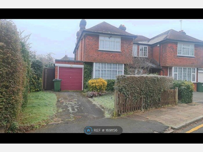4 Bedroom Semi-Detached House To Rent In Grange Gardens, Pinner, HA5