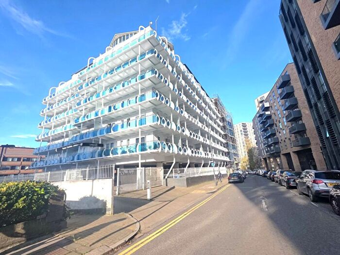 1 Bedroom Apartment To Rent In Lyon Road, Harrow, HA1