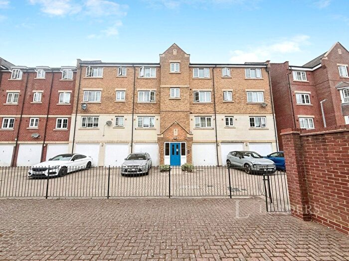 Property To Rent In Luton Road, Dunstable, Bedfordshire, LU5