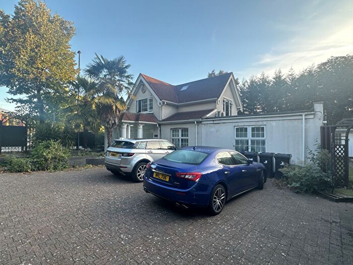 7 Bedroom Property For Sale In Weaver Rose Apartments, High Street, Southall, Greater London, UB1