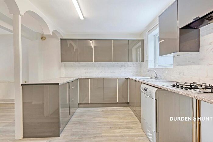 3 Bedroom Terraced House For Sale In Millers Lane, Chigwell, IG7