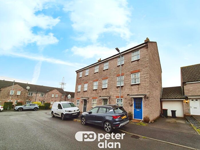 4 Bedroom Town House For Sale In Pennard Close, Newport, NP10