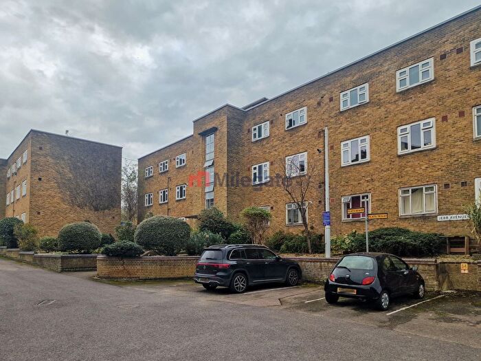 4 Bedroom Flat To Rent In Jebb Avenue, London, SW2