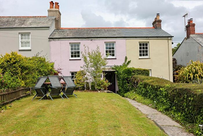 3 Bedroom Character Property For Sale In Charlestown Road, St Austell, PL25