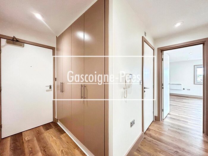 1 Bedroom Flat To Rent In The Courtyard, Basingstoke, RG22